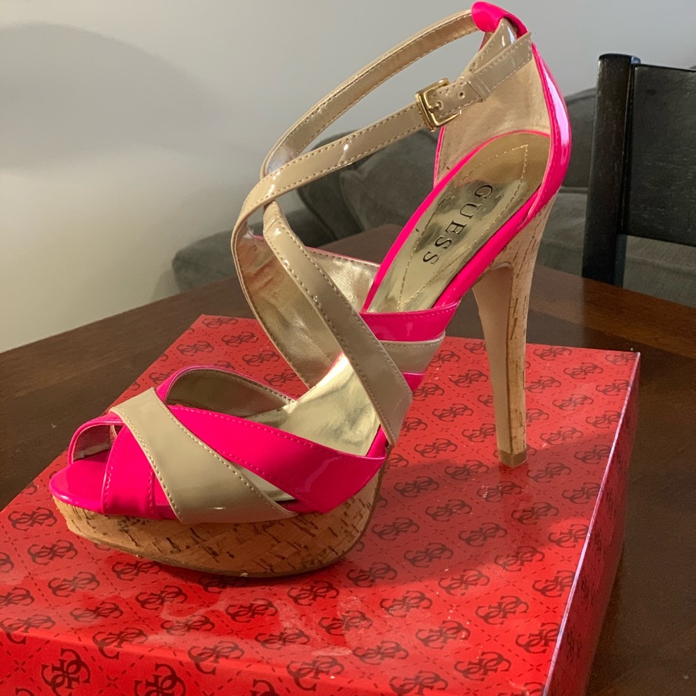 Guess “Jaclyn” Heel